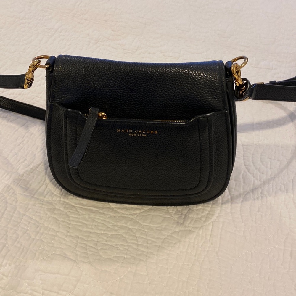 Marc Jacobs crossbody purse9”x7”